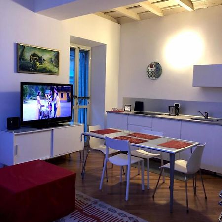 Emma Home Adiacente Alla Piazza Ducale Vigevano Kültér fotó