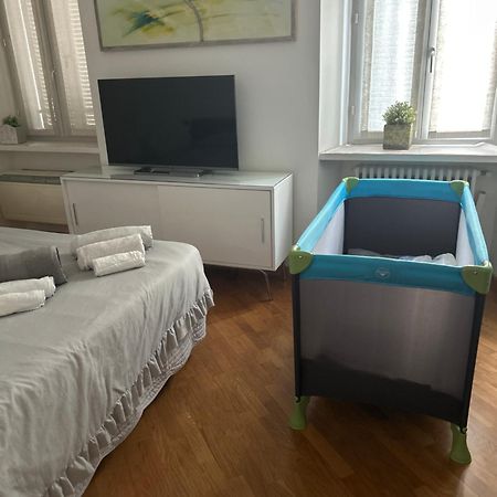 Emma Home Adiacente Alla Piazza Ducale Vigevano Kültér fotó