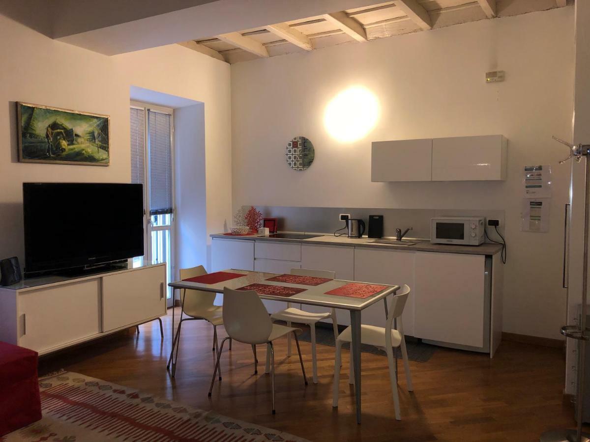 Emma Home Adiacente Alla Piazza Ducale Vigevano Kültér fotó