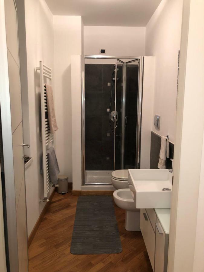 Emma Home Adiacente Alla Piazza Ducale Vigevano Kültér fotó