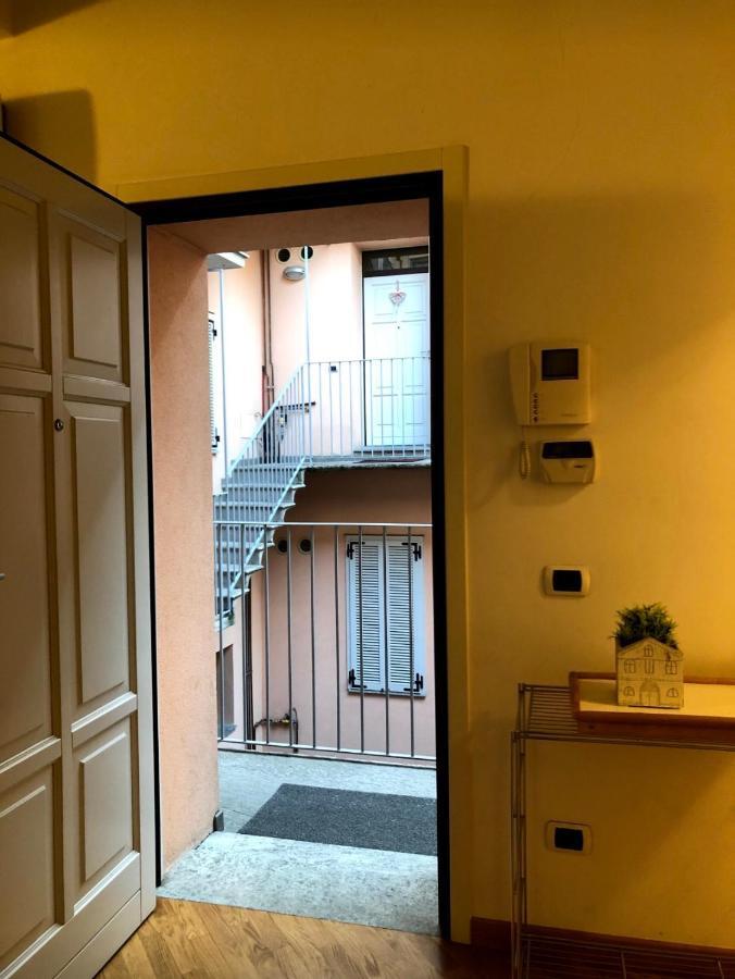 Emma Home Adiacente Alla Piazza Ducale Vigevano Kültér fotó