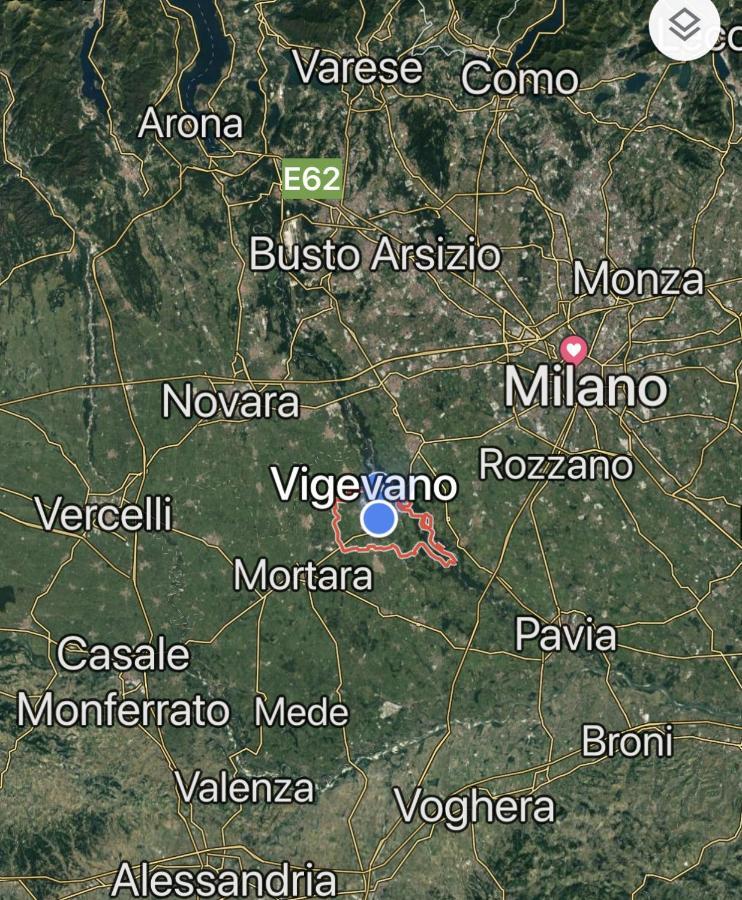 Emma Home Adiacente Alla Piazza Ducale Vigevano Kültér fotó